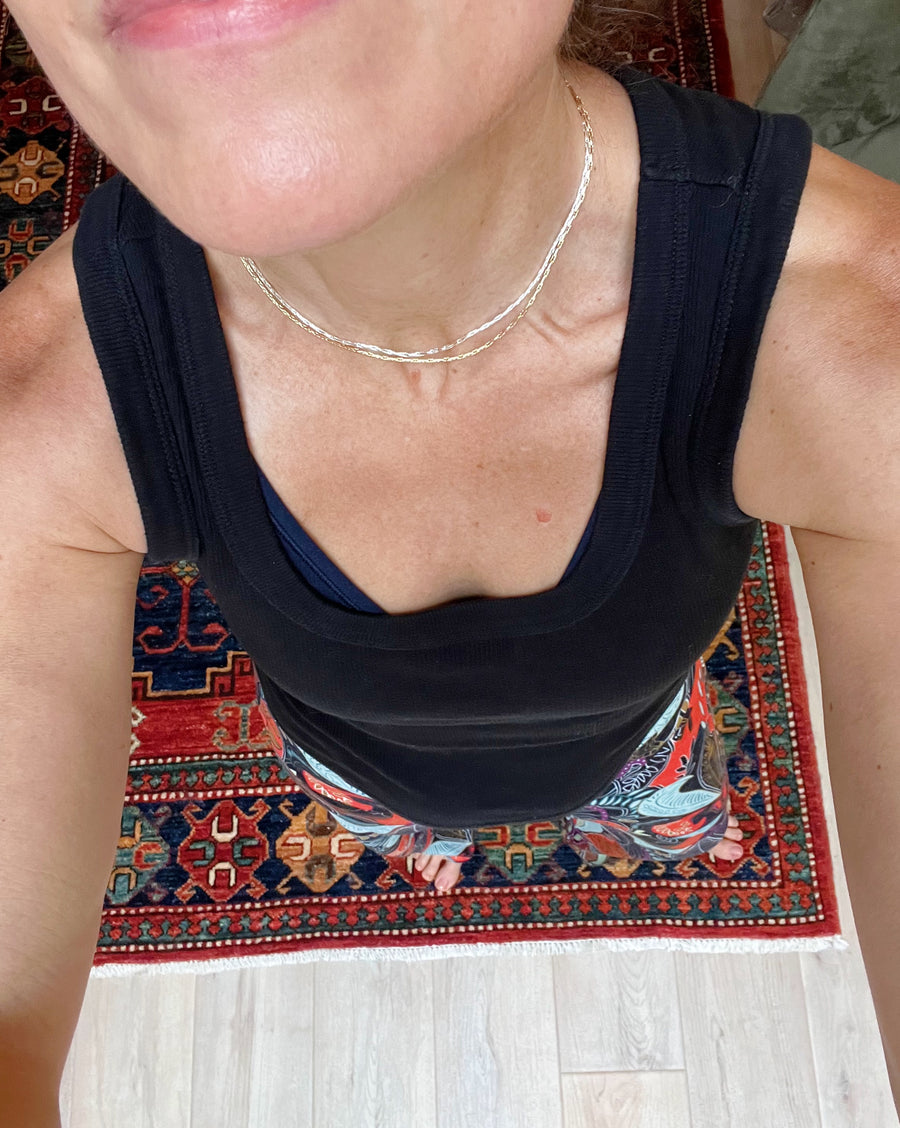 Essential Slim Choker in gold or silver